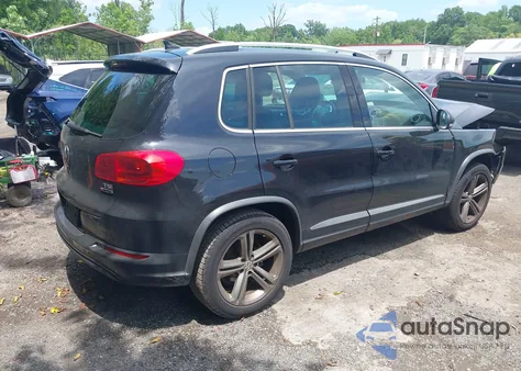 2017 Volkswagen Tiguan 2.0T Sport from USA, damaged, VIN WVGUV7AX2HK012105
